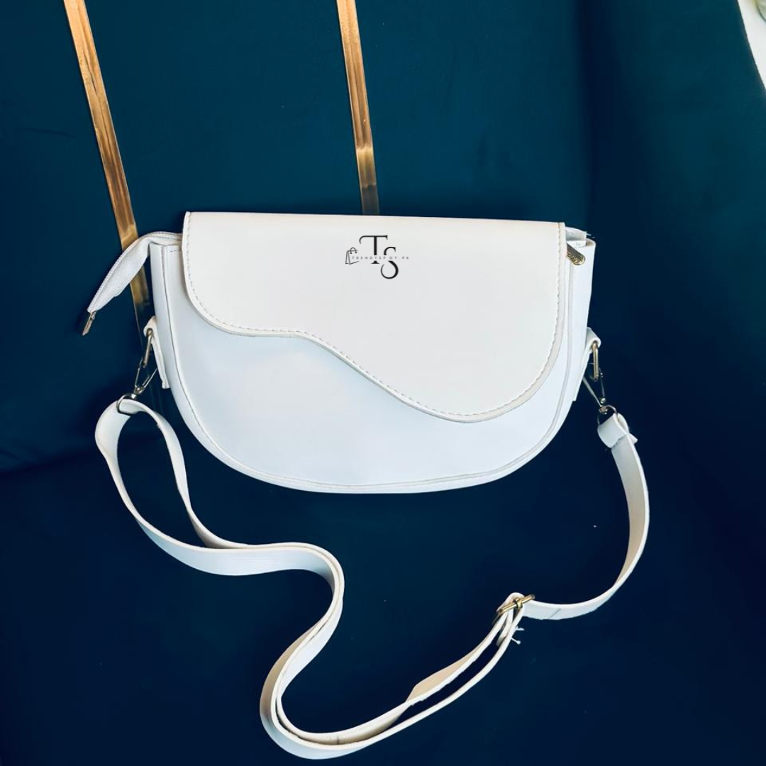 FLAP CURVE WHITE - Trendyspot.pk