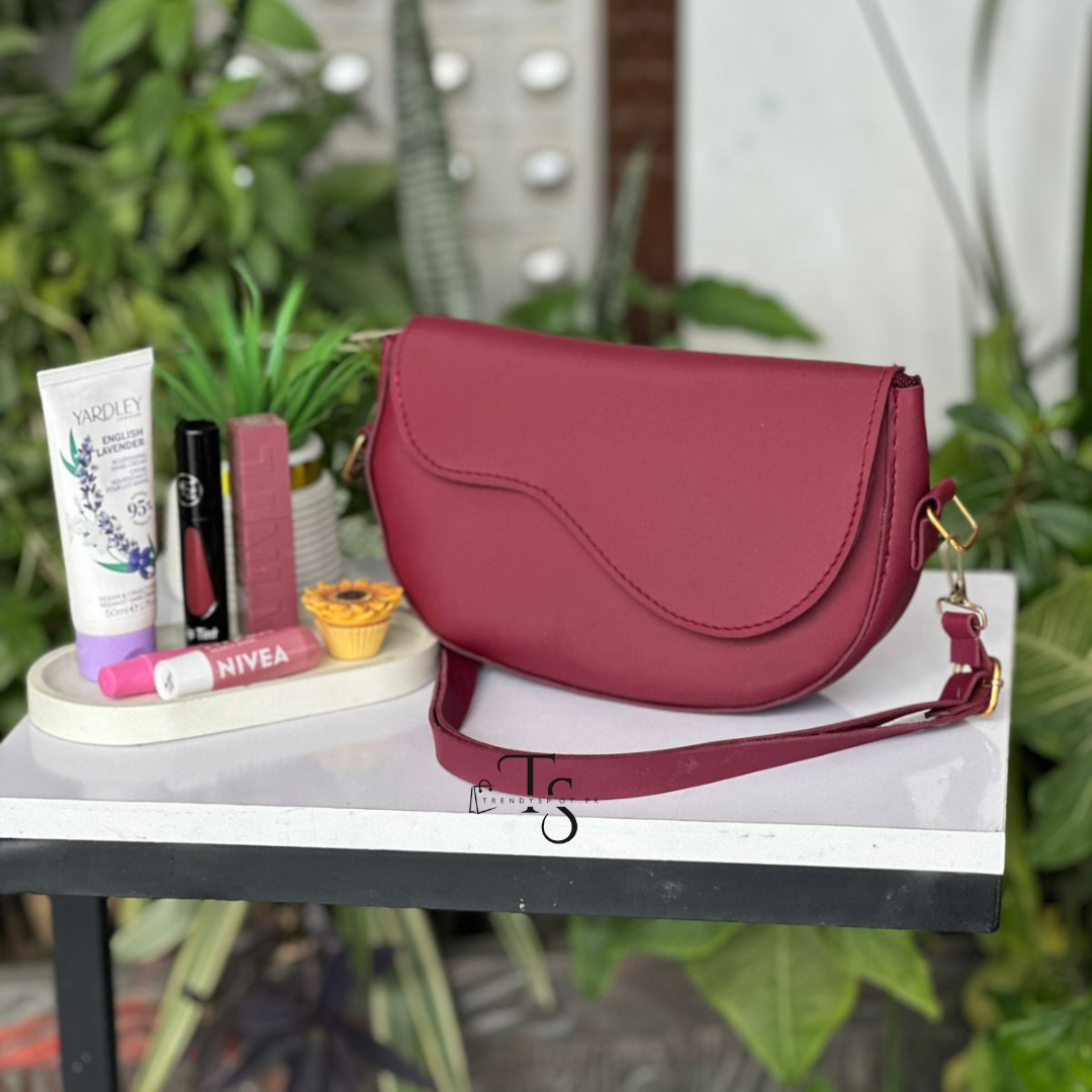 FLAP CURVE MEROON - Trendyspot.pk